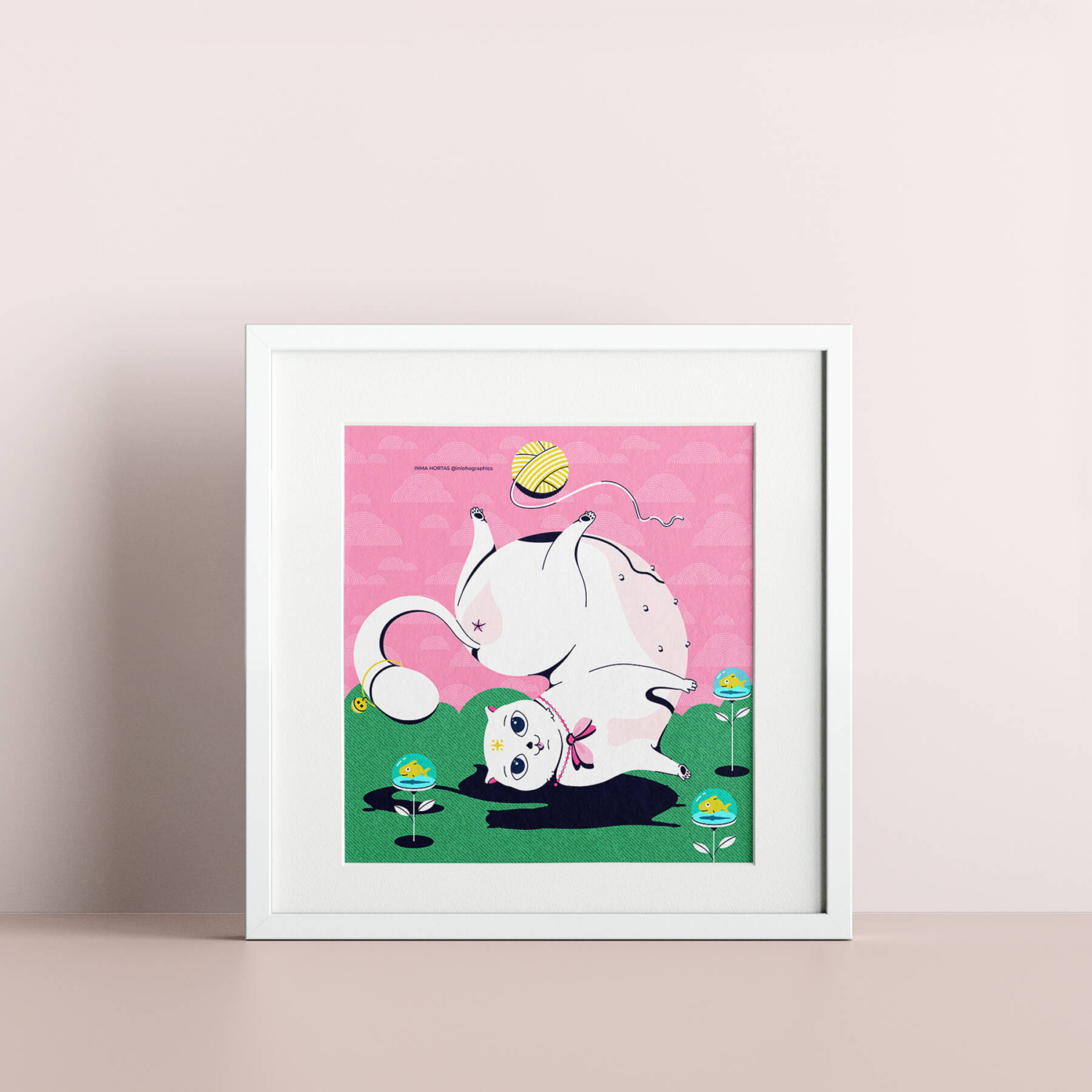 Inma-Hortas-Inlohographics-cutecat-frame-SQ-w Inma-Hortas-Inlohographics-cutecat-frame-SQ-w